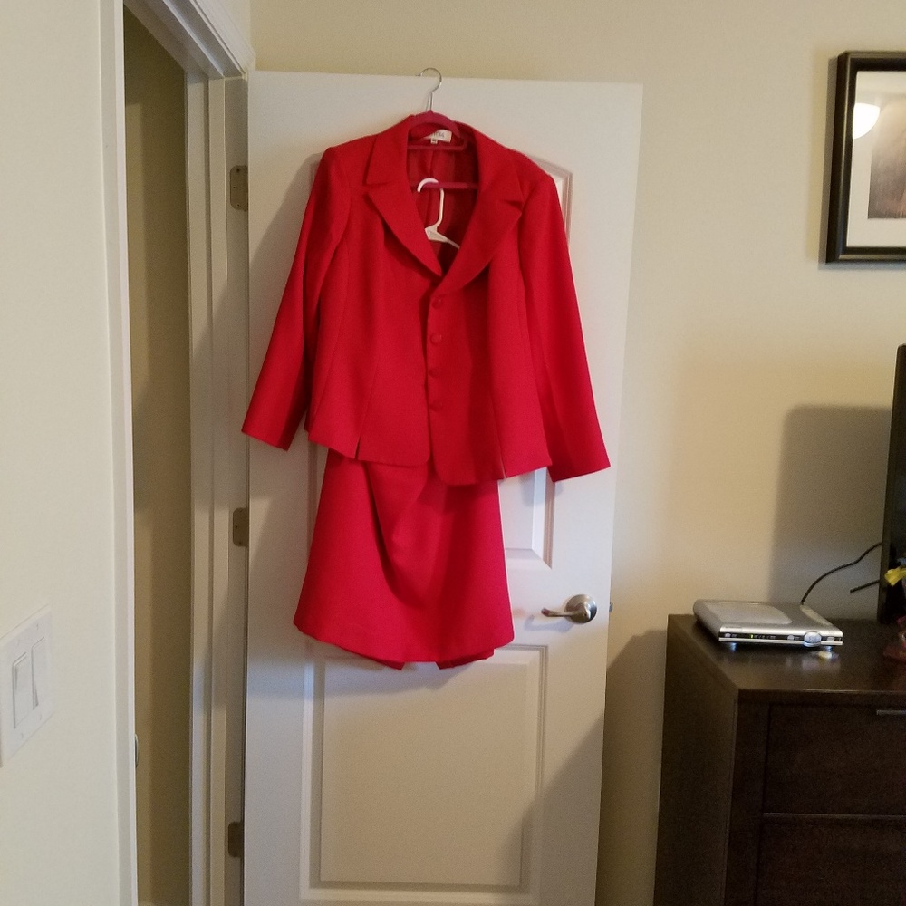 Red Suit